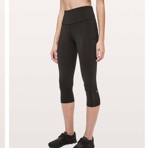 Lululemon Fast & Free Crop II *Nulux 19” (Size 12 Black)